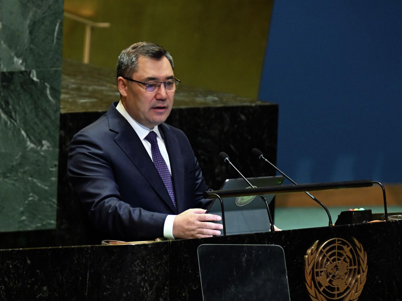 Уретраға термометр енгізілді (порно видео) Күйеуі жақын жерде ұйықтап жатқанда мас әйелдің алдап жатқаны туралы порно