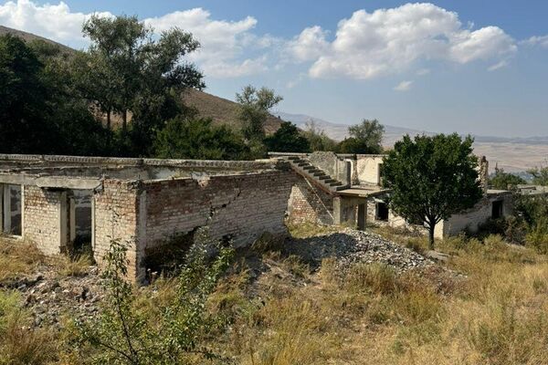 Сокулук районундагы &quot;Эдельвейс&quot; балдар эс алуу лагери мамлекеттин менчигине кайтарылды - Sputnik Кыргызстан