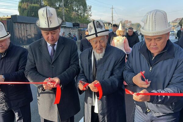 Камчыбек Ташиев Ош — Ноокат автожолунун жаңыланып кеңейген бөлүгүн ачты - Sputnik Кыргызстан