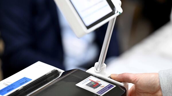 Идентификациялык номер берүү. Архив - Sputnik Кыргызстан