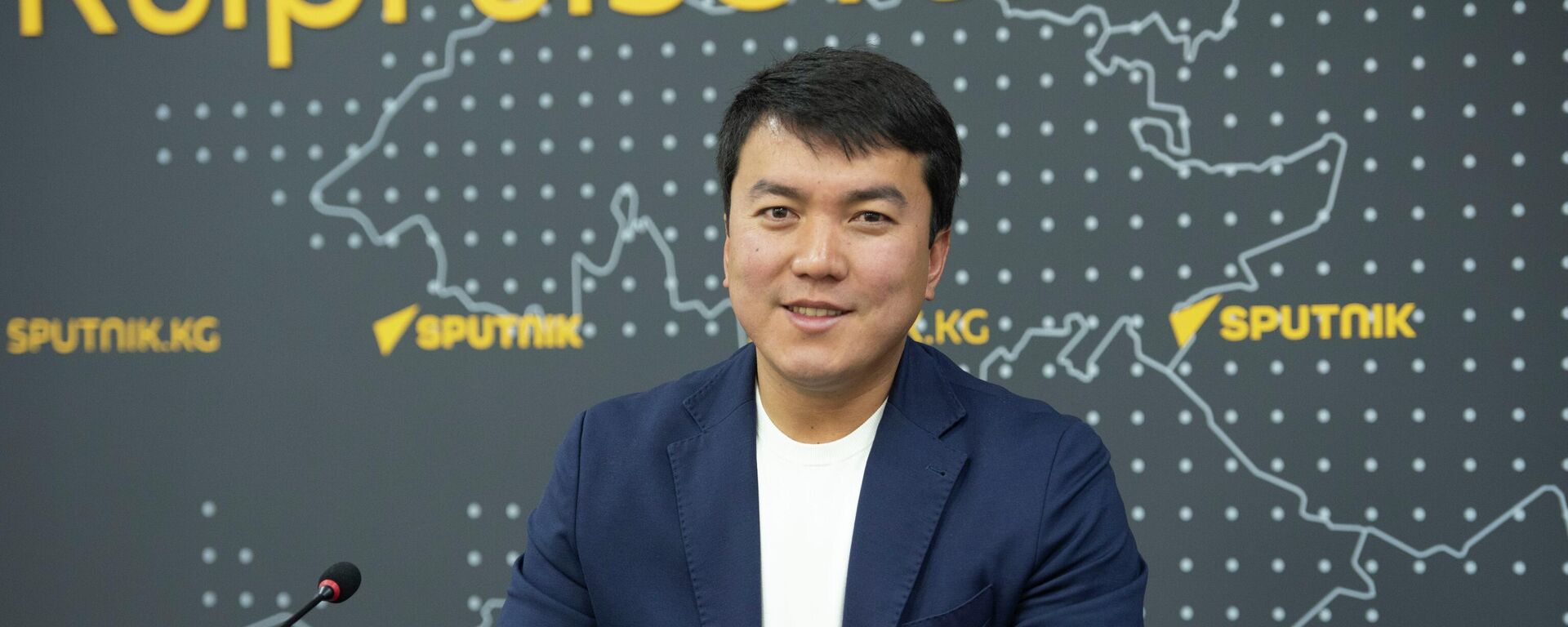 Асан бий уулу Алымбек датка атындагы коомдук кайрымдуулук фондунун президенти Абдылдабек Эгенбердиев - Sputnik Кыргызстан, 1920, 18.11.2024