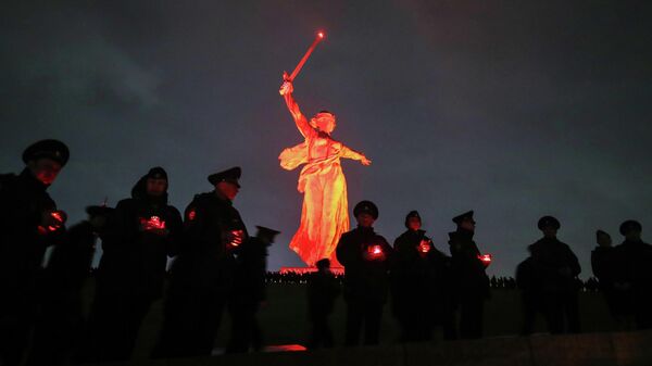 Памятник Родина мать в Волгограде. Архивное фото - Sputnik Кыргызстан