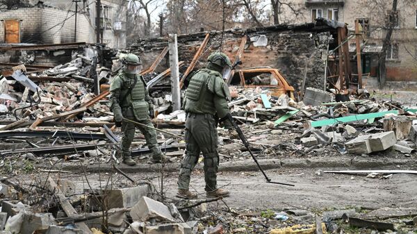 Разминирование Селидово в ДНР - Sputnik Кыргызстан