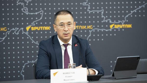 Первый замглавы МЧС Азамат Мамбетов - Sputnik Кыргызстан