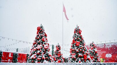 Новогодняя ярмарка "Северное сияние" в Бишкеке
