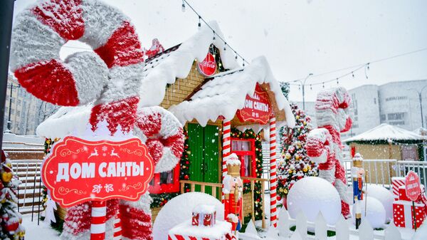 Новогодняя ярмарка Северное сияние в Бишкеке - Sputnik Кыргызстан