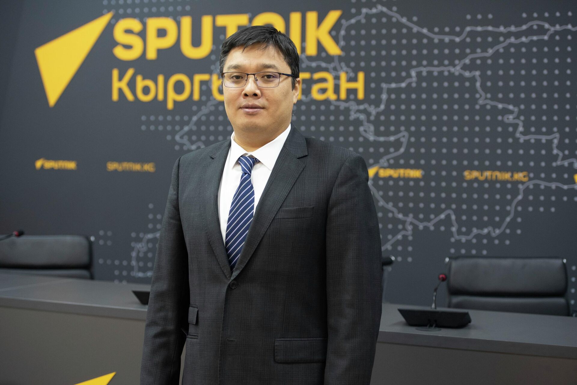Экономист Улукман Мамытов - Sputnik Кыргызстан, 1920, 28.10.2025