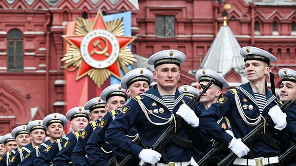 Военный парад, посвященный 79-й годовщине Победы в Великой Отечественной войне - Sputnik Кыргызстан