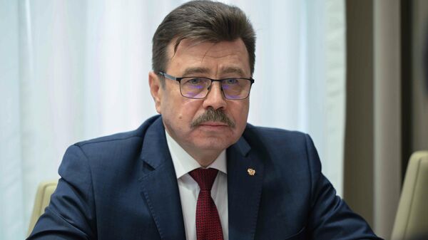 Встреча первого зампредседателя кабмина с послом РФ в КР - Sputnik Кыргызстан