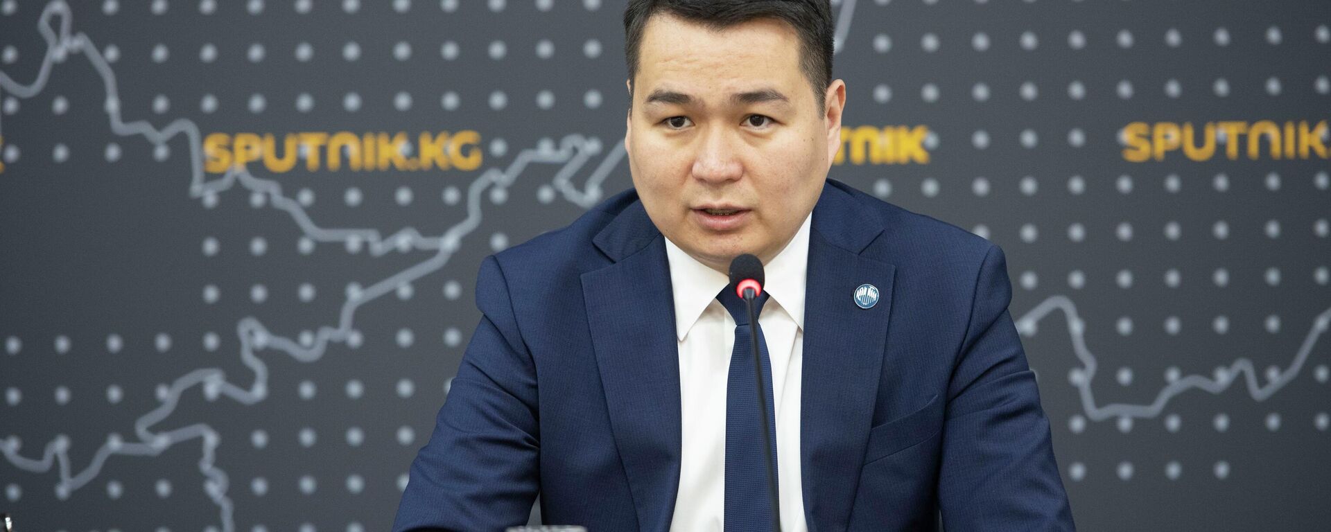 Директор Агентства гражданской авиации КР Данияр Бостонов. Архивное фото - Sputnik Кыргызстан, 1920, 09.01.2026