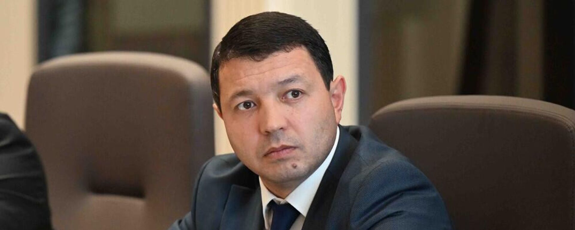 Министр культуры, информации и молодежной политики Мирбек Мамбеталиев - Sputnik Кыргызстан, 1920, 29.10.2025