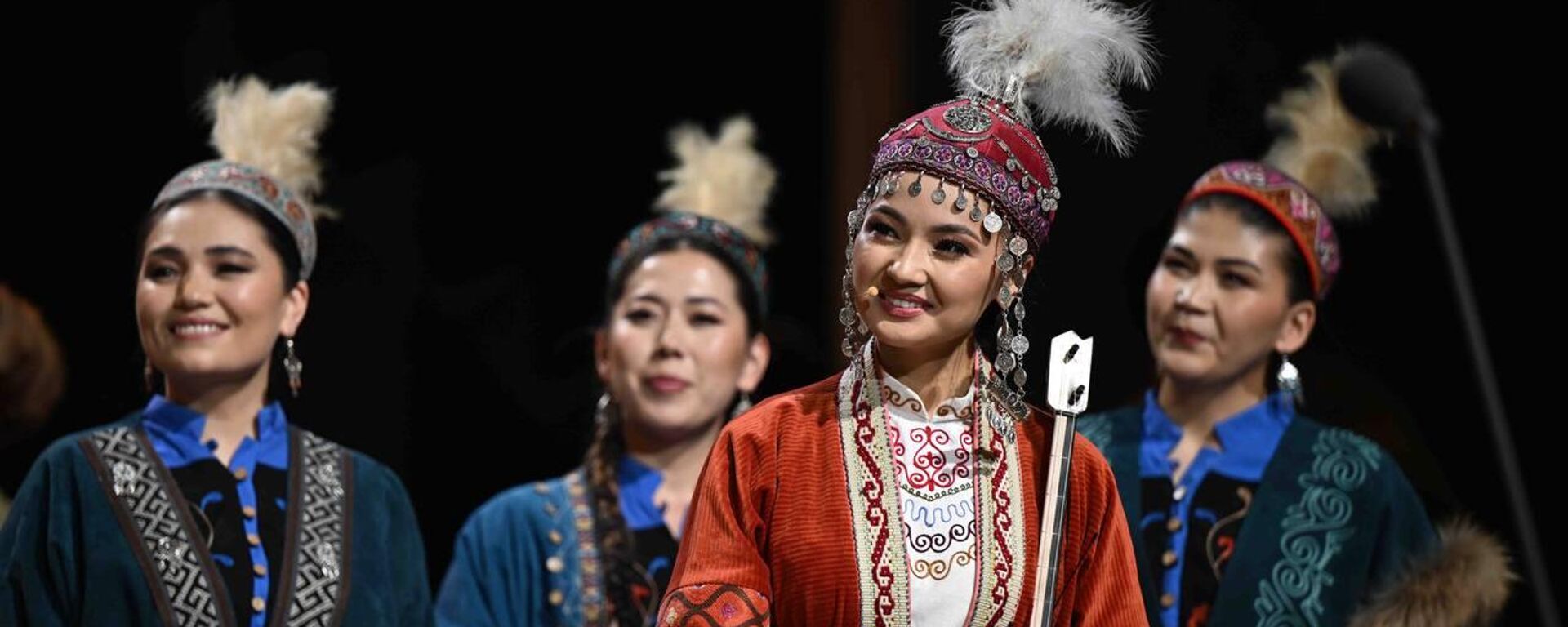 Раймалы менен Бегимай этномюзикл - Sputnik Кыргызстан, 1920, 01.03.2025