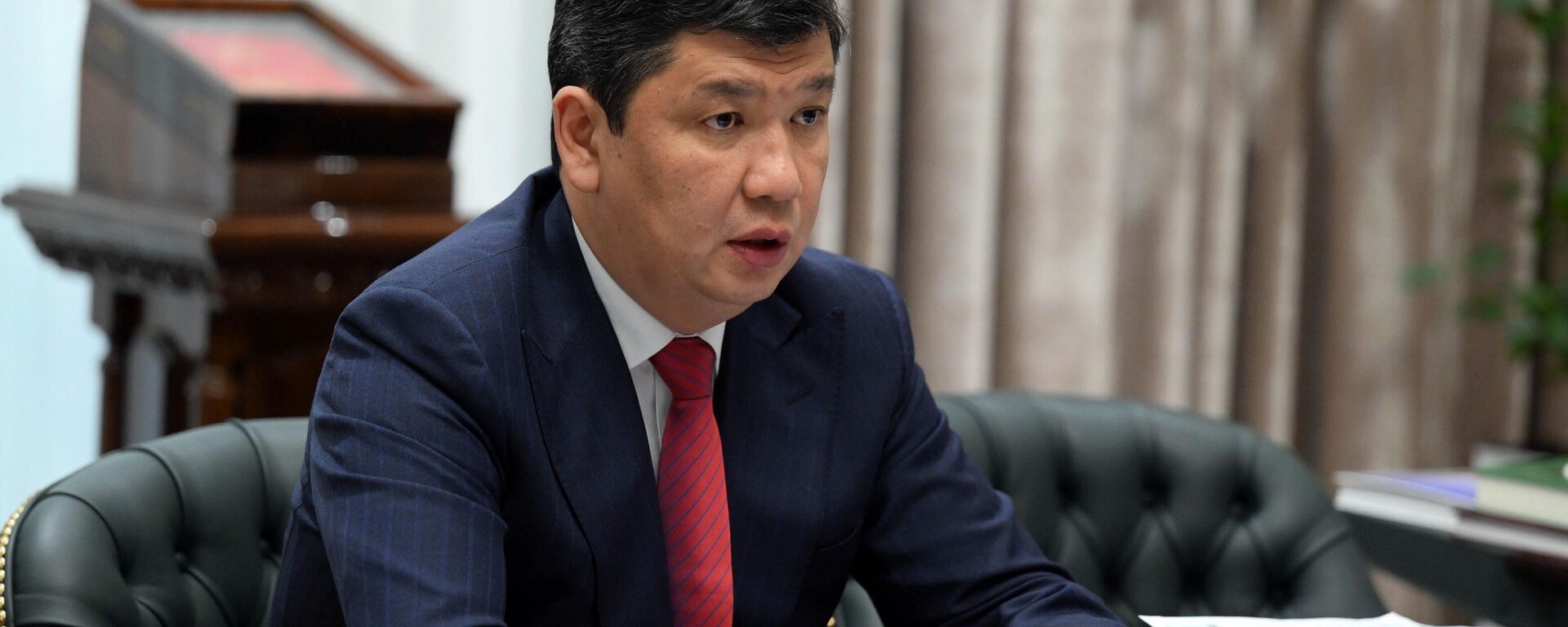 Бишкек шаарынын мэри Айбек Жунушалиев. Архив - Sputnik Кыргызстан, 1920, 14.11.2025