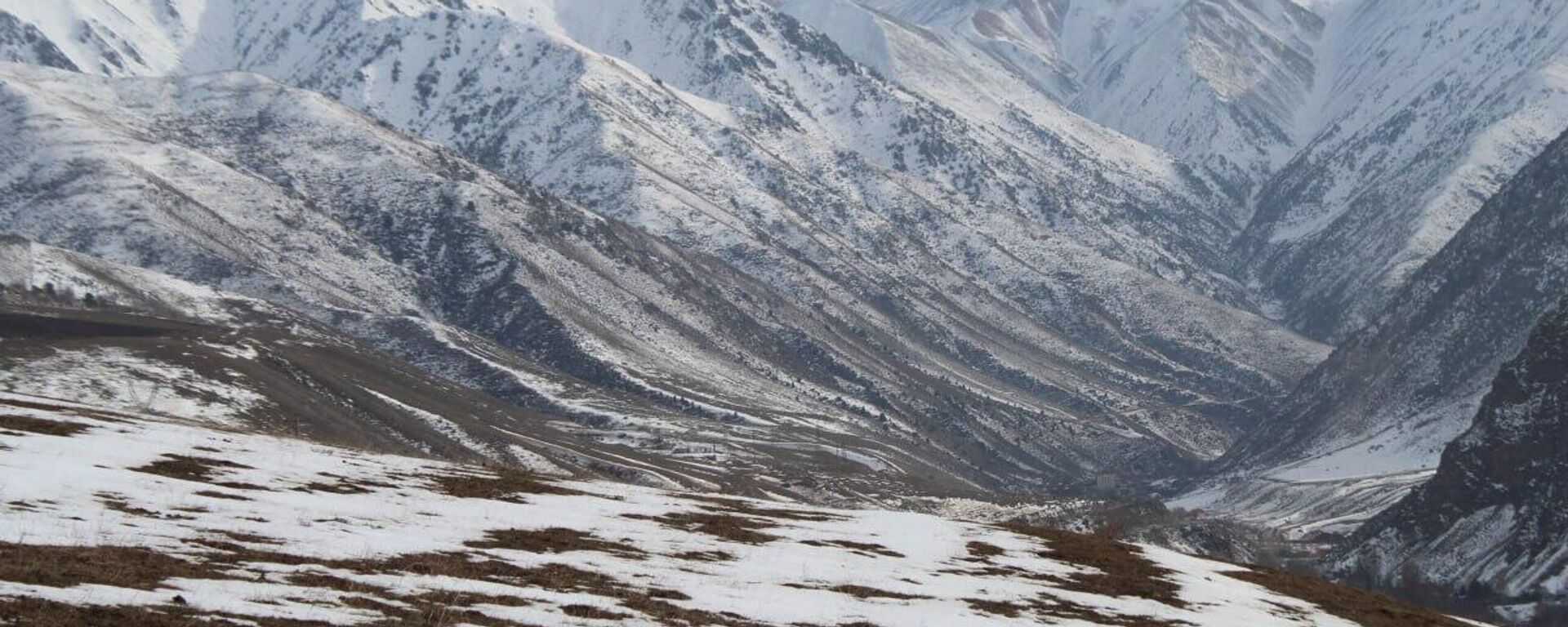 Горы Кыргызстана - Sputnik Кыргызстан, 1920, 26.10.2025