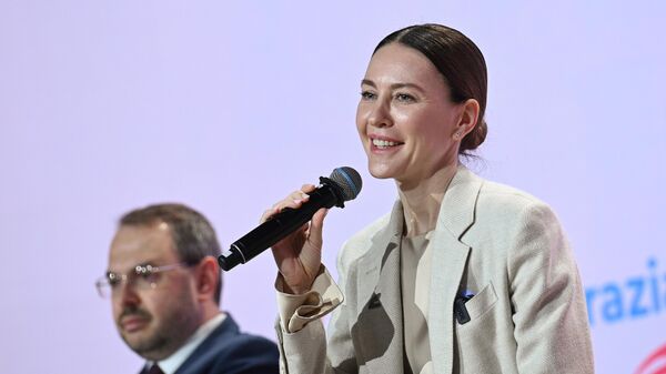 Председатель Координационного совета АНО Евразия, депутат Госдумы РФ Алена Аршинова. Архивное фото - Sputnik Кыргызстан