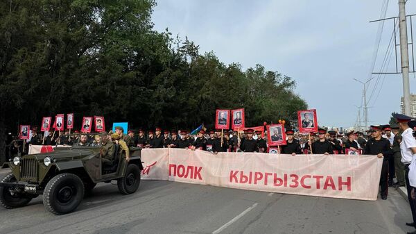 Бишкектеги Өчпөс полк жүрүшү. Архив - Sputnik Кыргызстан