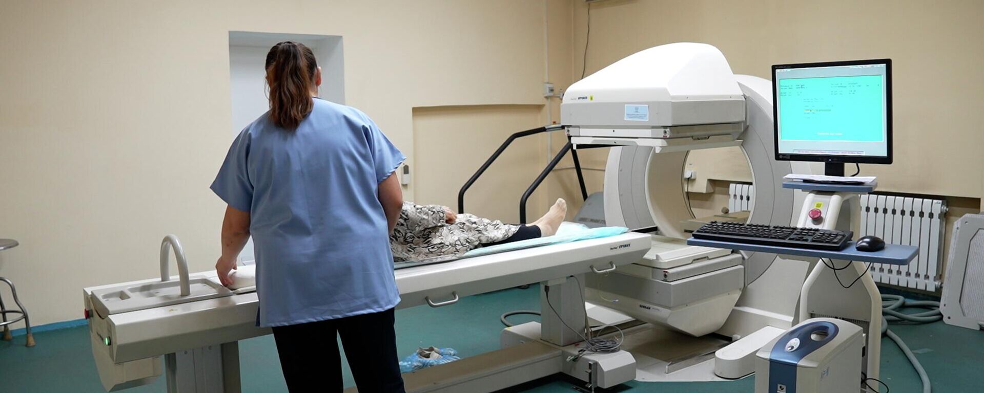 Кыргызстанда рак илдетин жаңы деңгээлде аныктап башташты. Видео - Sputnik Кыргызстан, 1920, 16.05.2025