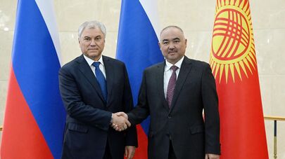 Встреча Торага ЖК Нурланбек Тургунбек уулу и председателя Госдумы РФ Вячеслава Володина