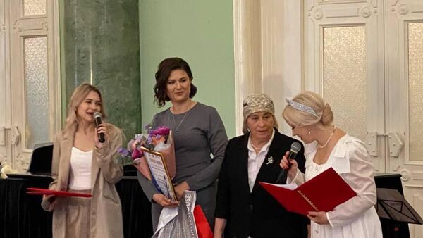 Церемония награждения победительниц V Международного конкурса Женщина, меняющая мир - Sputnik Кыргызстан