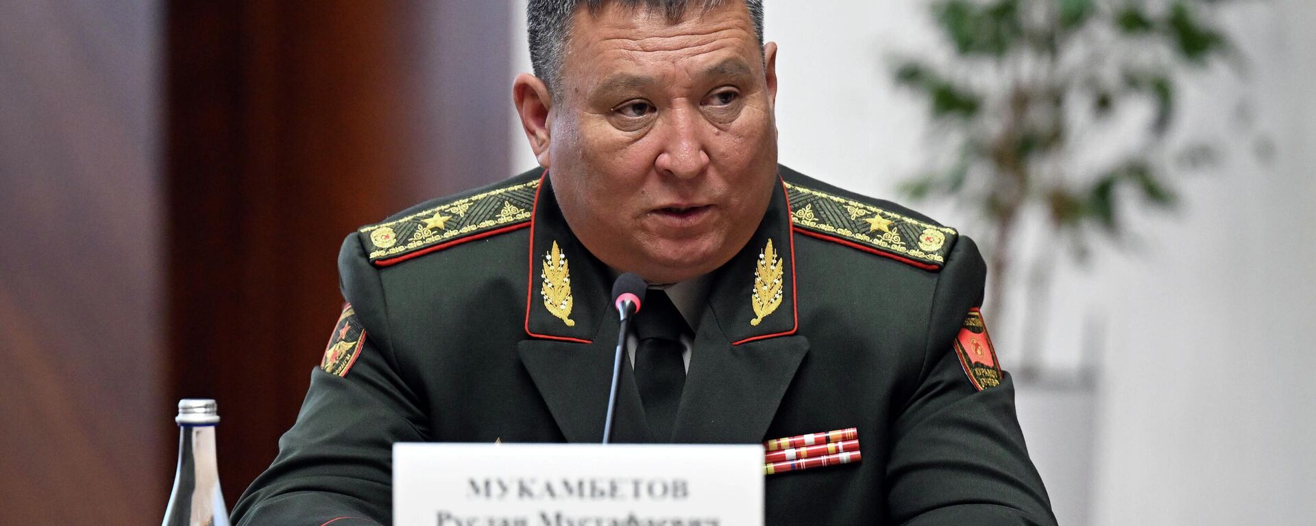 Министр обороны КР Руслан Мукамбетов - Sputnik Кыргызстан, 1920, 28.04.2026