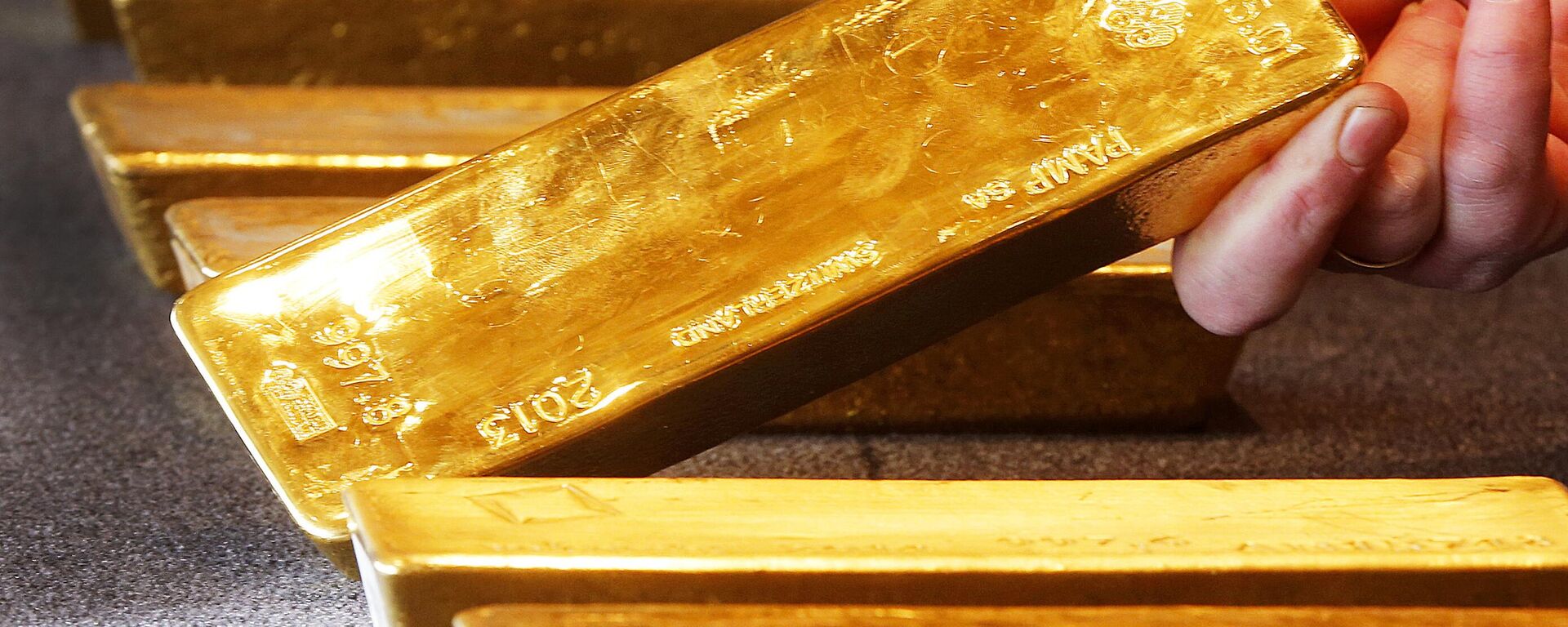 Алтын куймалар. Архив - Sputnik Кыргызстан, 1920, 28.05.2025