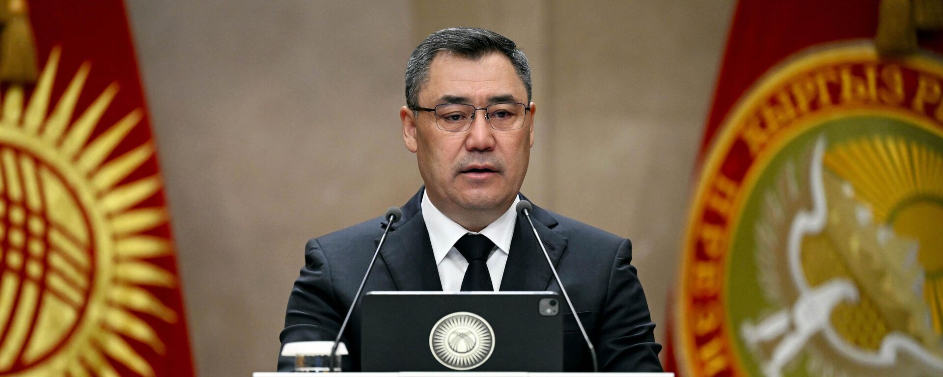 Президент КР Садыр Жапаров. Архивное фото - Sputnik Кыргызстан, 1920, 01.10.2025