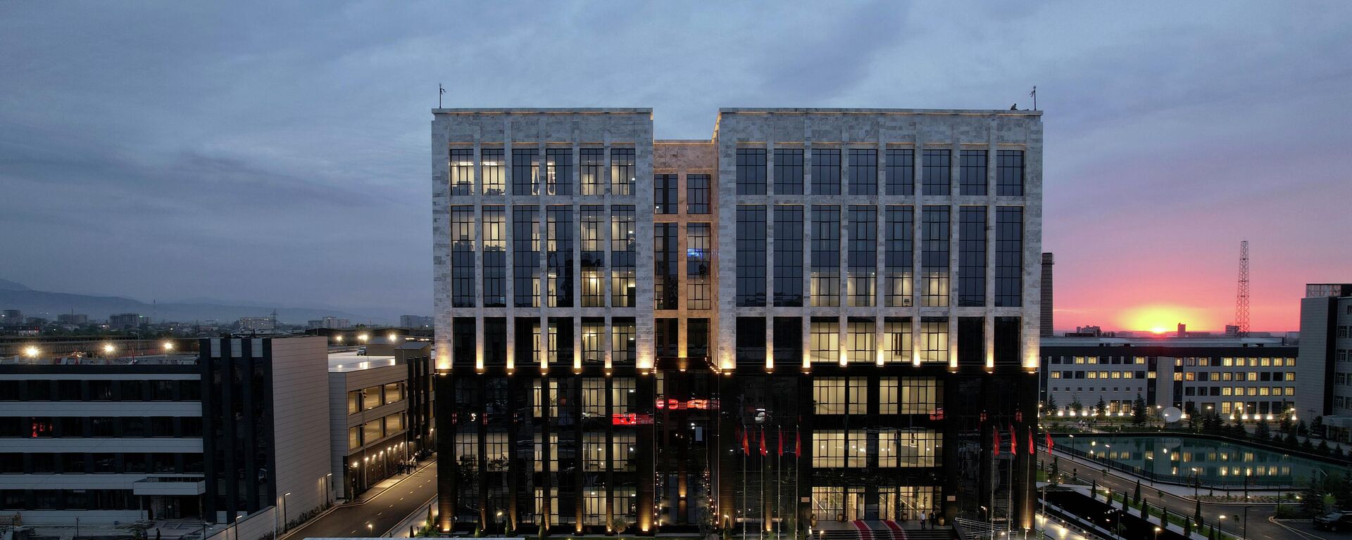 В Бишкеке открыли новое здание центрального аппарата ГКНБ - Sputnik Кыргызстан, 1920, 31.05.2025