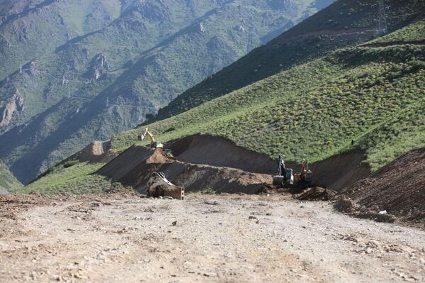 Строительство автодороги Каныш-Кия — Кара-Буура  - Sputnik Кыргызстан