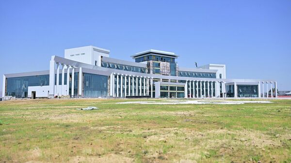 Новое здание администрации в Джалал-Абаде - Sputnik Кыргызстан