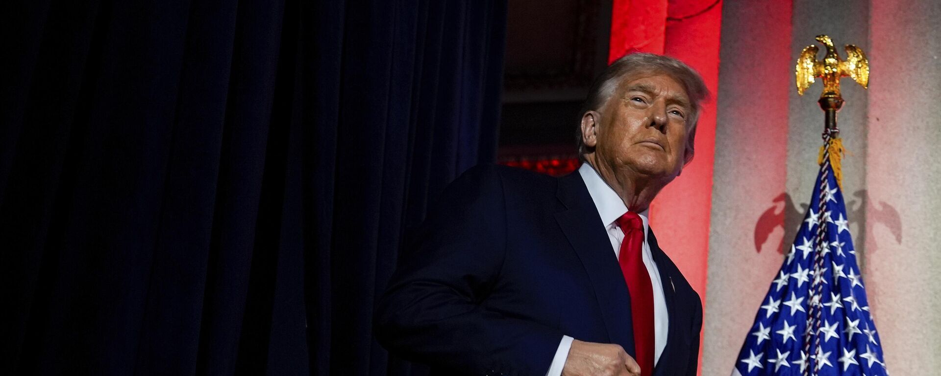 АКШнын президенти Дональд Трамп  - Sputnik Кыргызстан, 1920, 24.07.2025