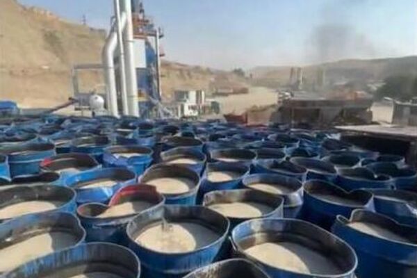 Маалыматка ылайык, продукциялар тиешелүү декларациясы жана каттоосу жок киргизилген, бул сапатсыз жана кооптуулук жаратчу продукцияны ташып келүү аракеттерин көрсөтүп турат - Sputnik Кыргызстан