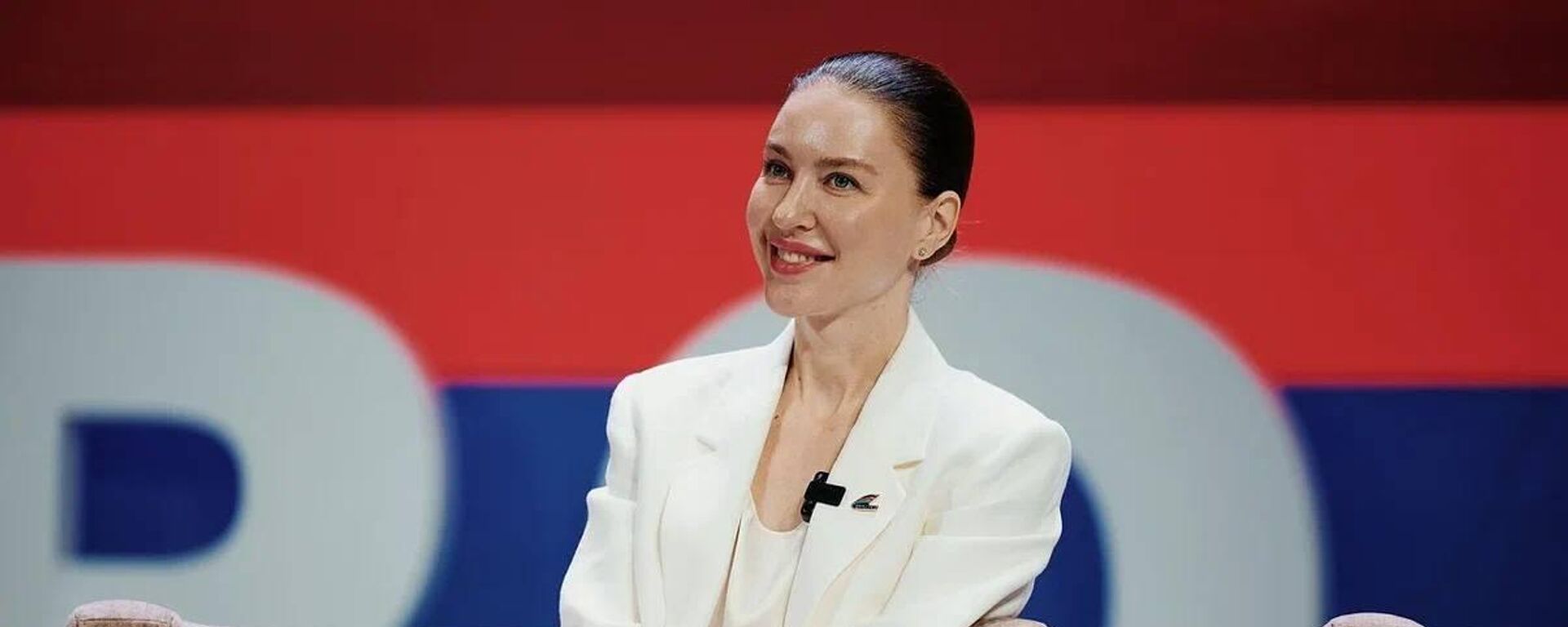 Депутат Госдумы, председатель АНО Евразия Алена Аршинова - Sputnik Кыргызстан, 1920, 29.12.2025