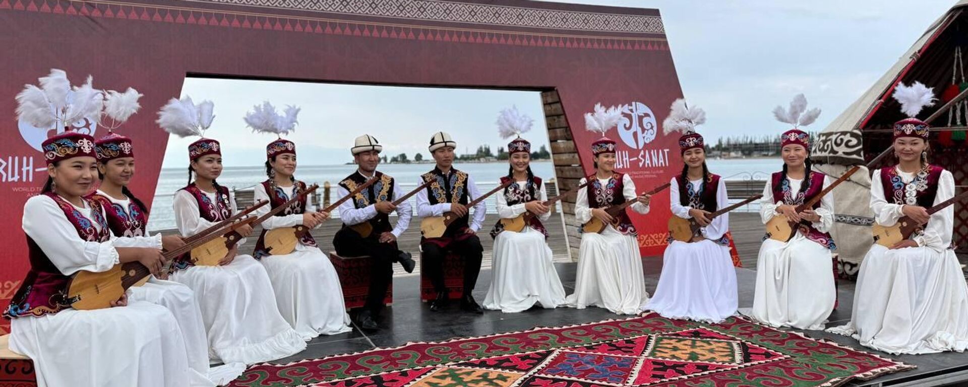 Рух санат фестивалы 35 өлкөнүн өкүлдөрү менен ишин баштады. Видео - Sputnik Кыргызстан, 1920, 01.08.2025