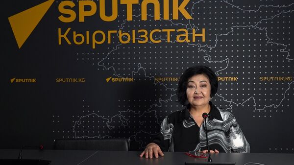 Славян базары эл аралык искусство фестивалынын Кыргызстандагы өкүлү, КР эмгек сиңирген артисти Гүлнара Тойгонбаева - Sputnik Кыргызстан