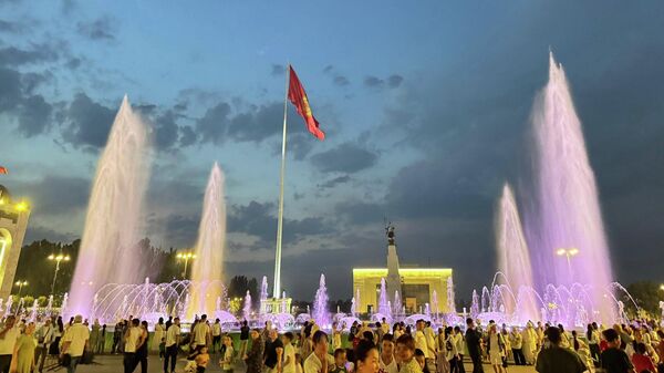 Музыкальный вечер под открытым небом в Бишкеке - Sputnik Кыргызстан