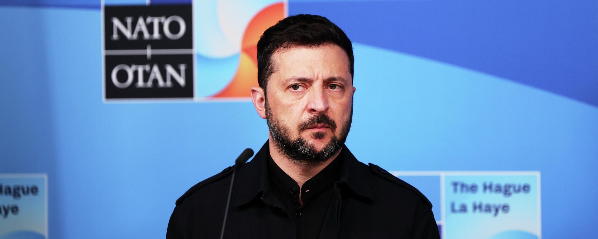 Владимир Зеленский - Sputnik Кыргызстан, 1920, 12.08.2025