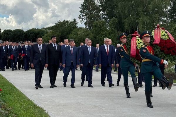 Делегацию Кыргызстана возглавляет министр внутренних дел Улан Ниязбеков - Sputnik Кыргызстан