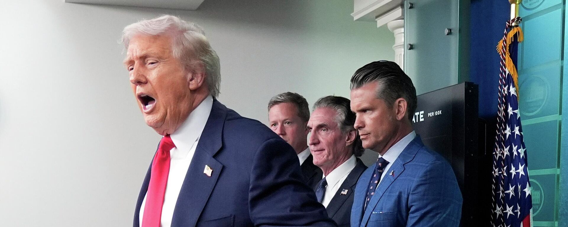 Президент США Дональд Трамп - Sputnik Кыргызстан, 1920, 13.08.2025