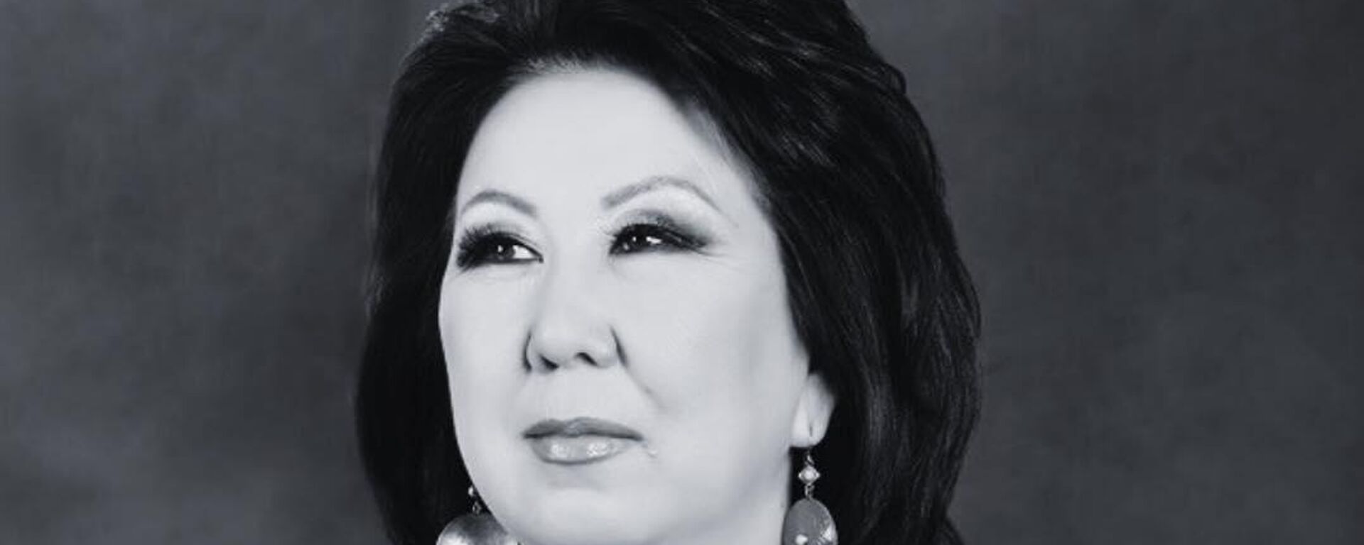 Журналист, акын Сонунбү Кадырова  - Sputnik Кыргызстан, 1920, 14.08.2025