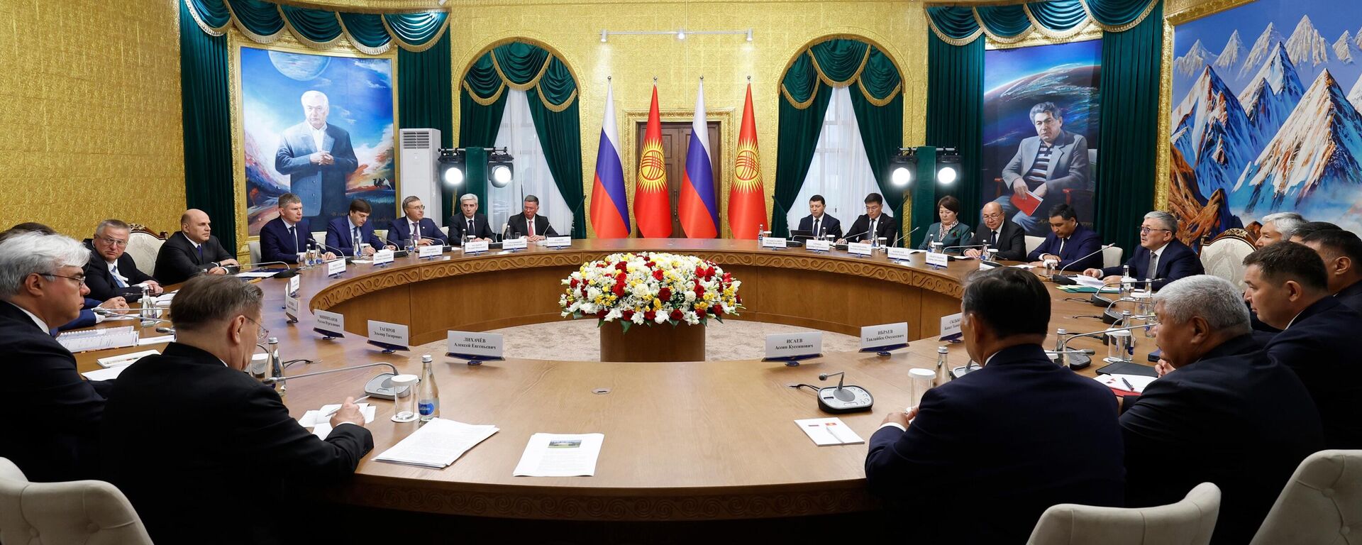Чолпон-Атада ЕАЭБдин өкмөттөр аралык кеңешинин жыйыны башталды - Sputnik Кыргызстан, 1920, 14.08.2025