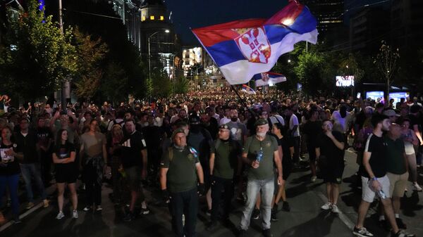 Антиправительственная акция протеста в Белграде - Sputnik Кыргызстан