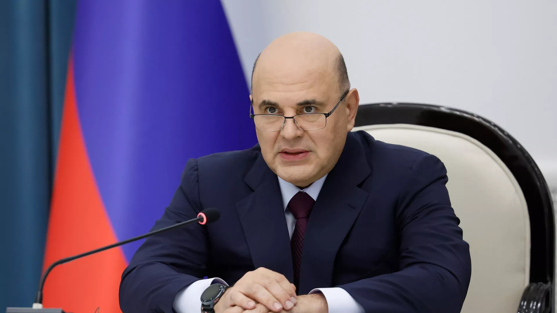 Председатель правительства России Михаил Мишустин - Sputnik Кыргызстан, 1920, 15.08.2025