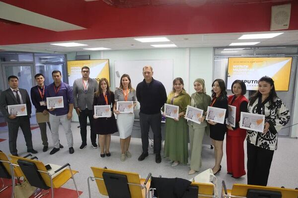 В программе приняли участие журналисты из Армении, Беларуси, Казахстана, Кыргызстана, Узбекистана и Таджикистана - Sputnik Кыргызстан