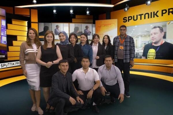 Полученные знания участники смогли применить на практике в рамках деловой игры по созданию и продвижению авторского Telegram-канала - Sputnik Кыргызстан