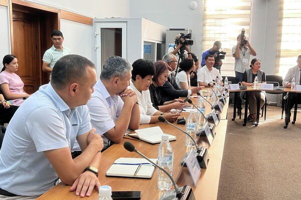 Медиктер Россотрудничество ишке ашырып жаткан эл аралык &quot;Жакшылык Миссиясы&quot; ыктыярдуу программасынын алкагында келишкен - Sputnik Кыргызстан