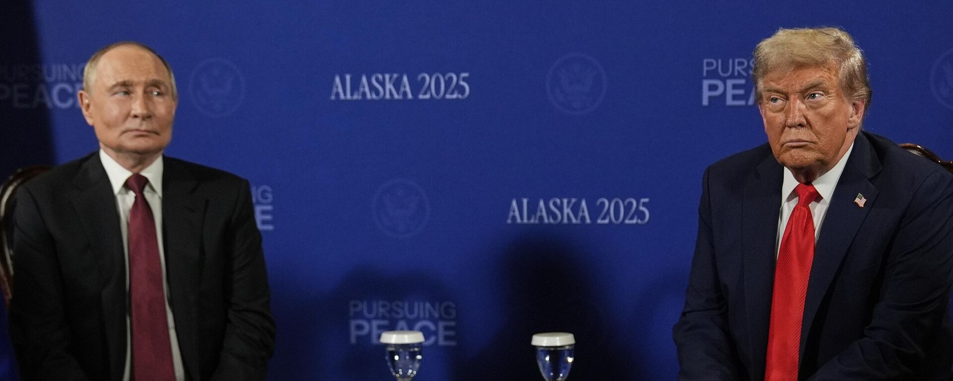 Встреча президентов России и США на Аляске - Sputnik Кыргызстан, 1920, 20.08.2025