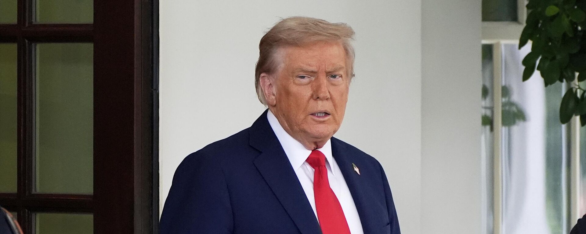 АКШ президенти Дональд Трамп - Sputnik Кыргызстан, 1920, 14.09.2025