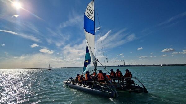 Международный инклюзивный фестиваль “Дни Экстрабилити. Паруса духа – Кыргызстан 2025” - Sputnik Кыргызстан