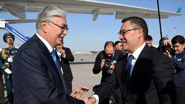 Президент Казахстана Касым-Жомарт Токаев прибыл в Кыргызстан с официальным визитом  - Sputnik Кыргызстан