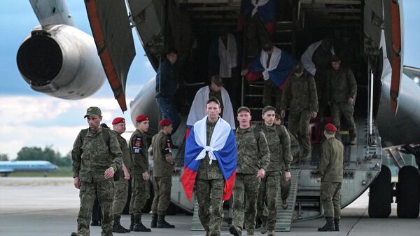 Россия и Украина провели обмен пленными - Sputnik Кыргызстан